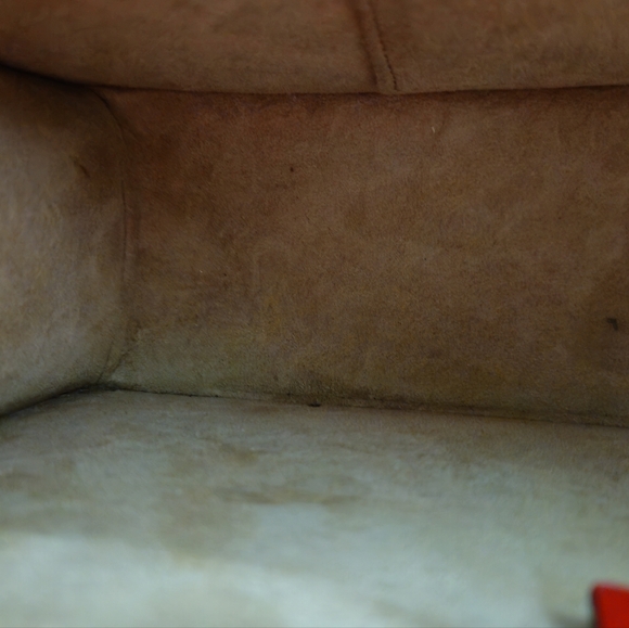 ✅️ SOLD ✅️ Gucci Calfskin Small Sylvie Shoulder Bag in Hibiscus Red - Picture 12 of 13